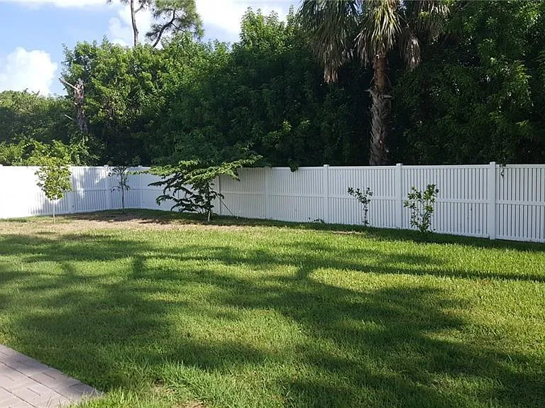 5235 SE Primrose Way — Photo 2