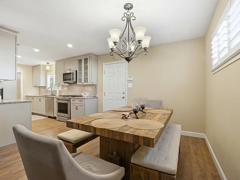 4657 Brenda Cir — Photo 15
