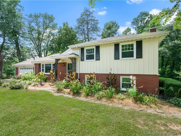 3715 Flemar Drive, Floyds Knobs, IN 47119