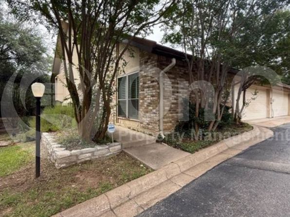 5809 Chimney Wood Cir