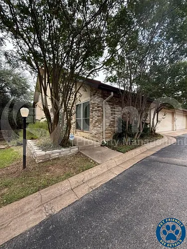 5809 Chimney Wood Cir Photo 1