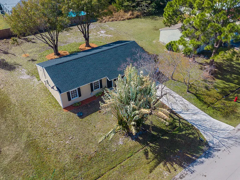 3165 SE East Blackwell Dr — Photo 6