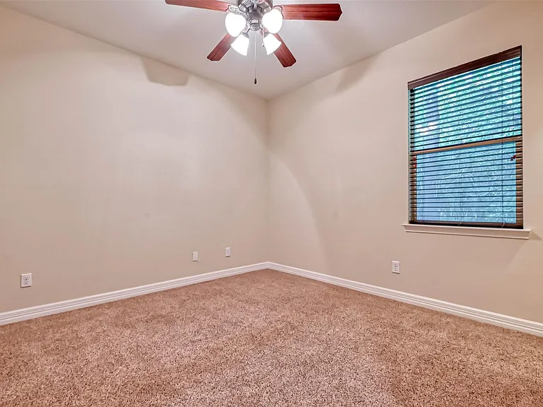 150 W Heritage Mill Cir — Photo 17