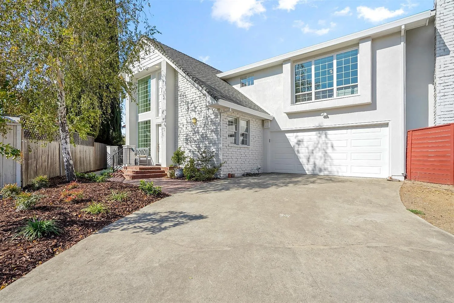 274 Rivertree Way photo 1