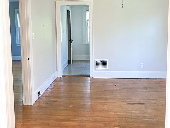 5th image of 3919 Taylor Ave #2