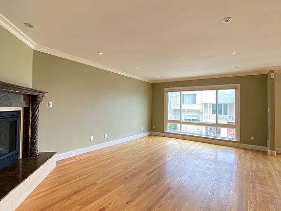 3rd image of 341 Molimo Dr