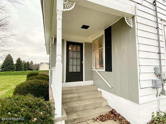 3rd image of 10447 Ottogan St