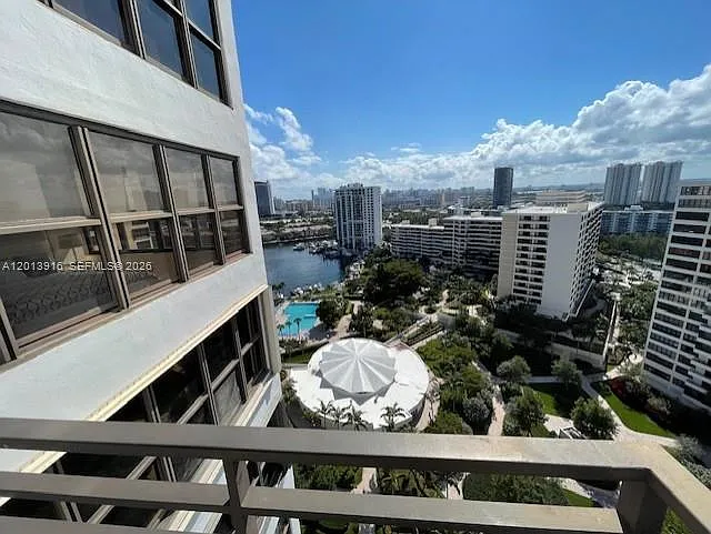 2500 Parkview Dr #2114 — Photo 20