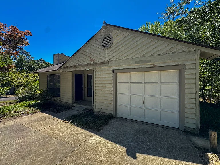 1715 Arrow Ridge Way — Photo 3