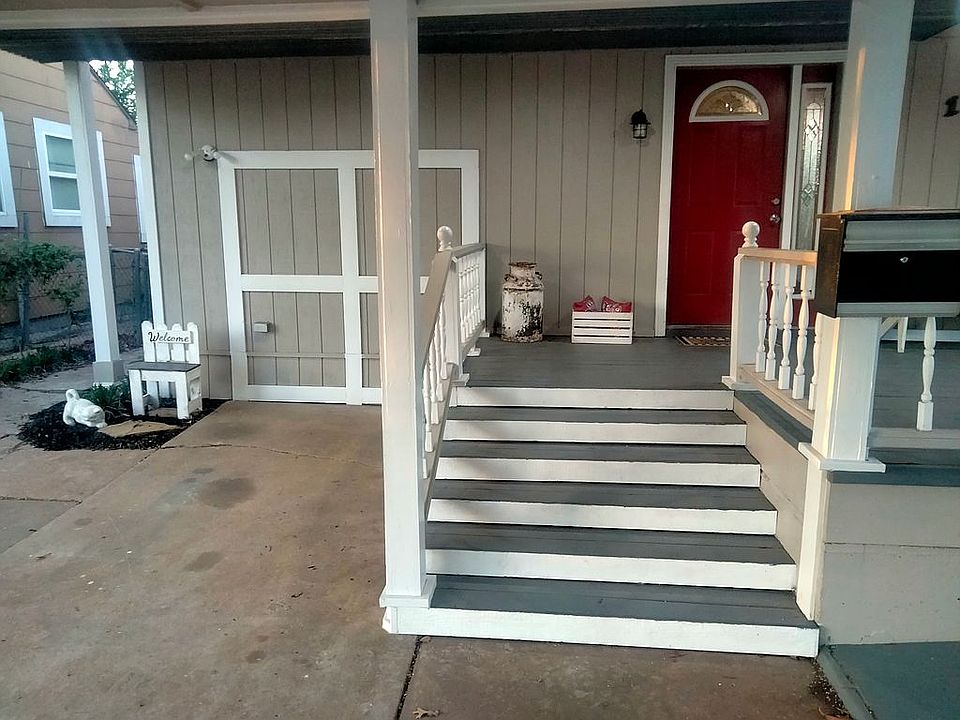 1st image of 1723 NW Elm Ave