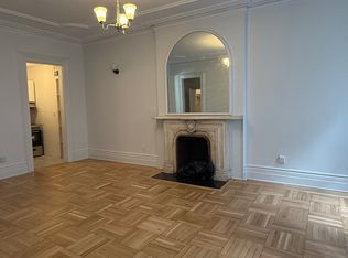 130 E 61st St #3B, New York, NY 10065