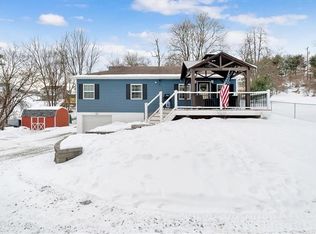 6 Valley Rd, Mc Kees Rocks, PA 15136