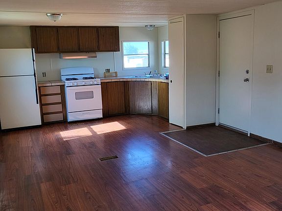 3rd image of 620 4th St Lot 22