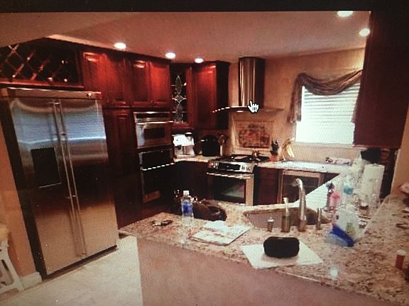 3rd image of 16112 87th St