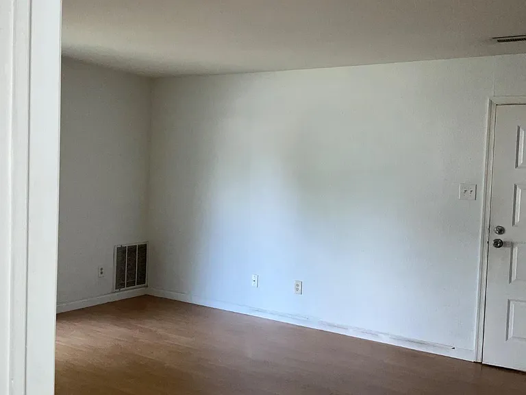 1092 Tristram Cir — Photo 11