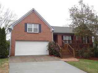 1463 Benjamin Ct SW, Marietta, GA 30064