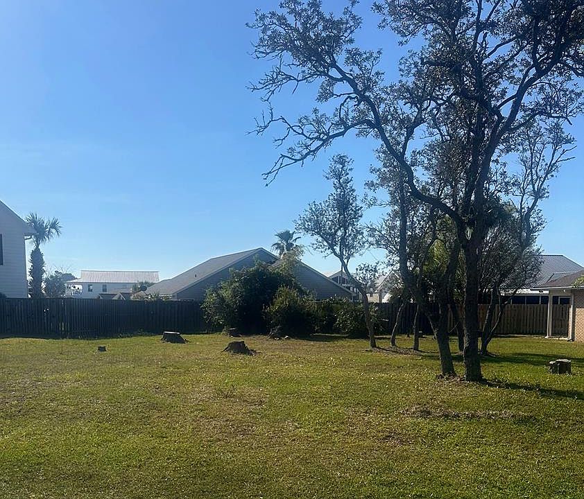 1st image of 216 Buccaneer Dr
