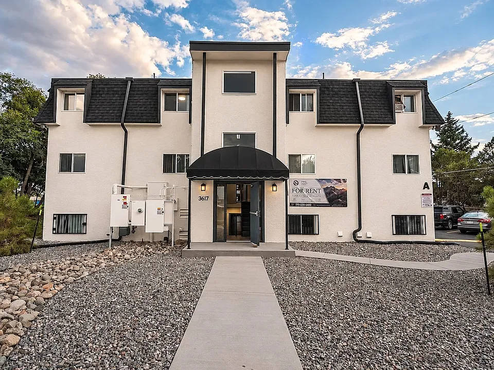 Pine View Apartments