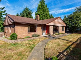 16803 15th Ave NE, Seattle, WA 98155