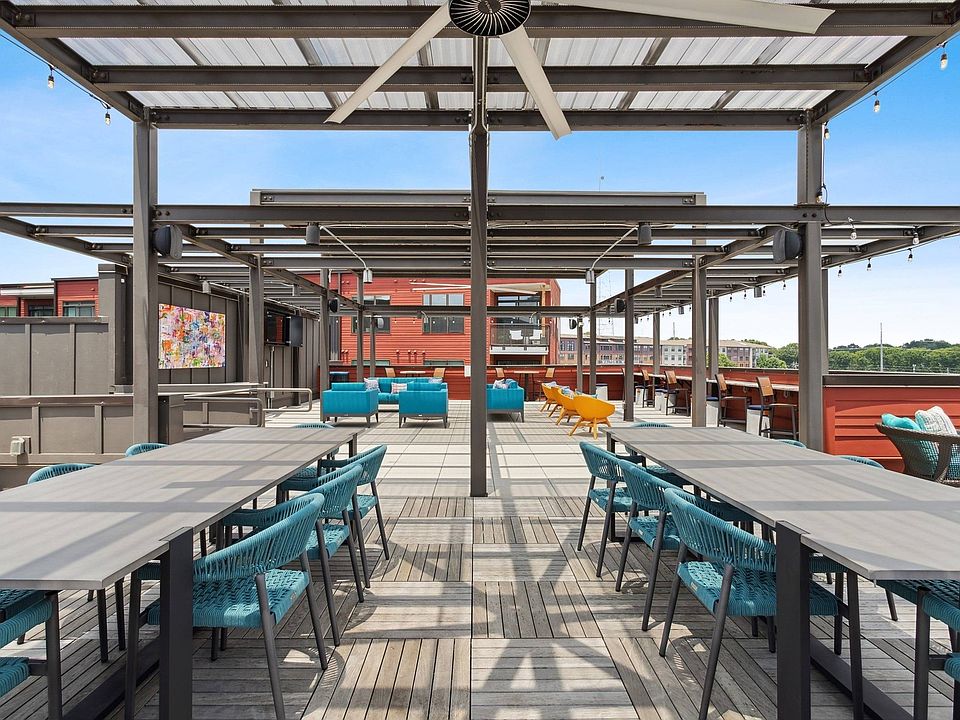 Westside_amenity_rooftop (1)