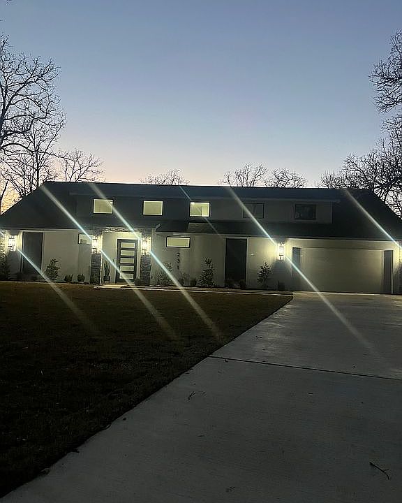 1st image of 231 Stonewall Dr