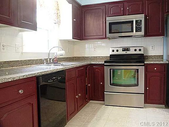 5th image of 6638 Brynwood Dr