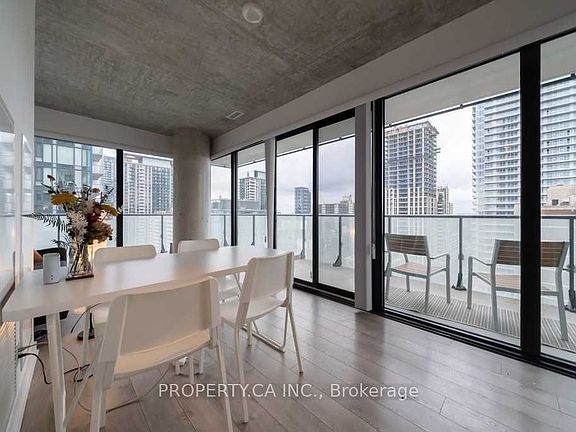 3rd image of 185 Roehampton Ave #1303