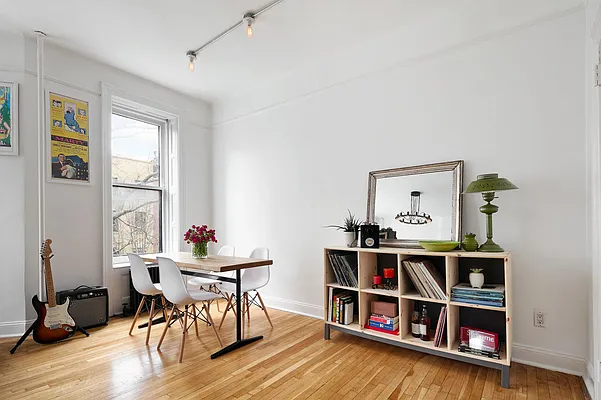 Sold by Compass | media 3