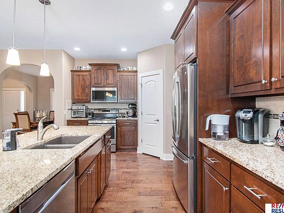 5th image of 12392 S 78th St