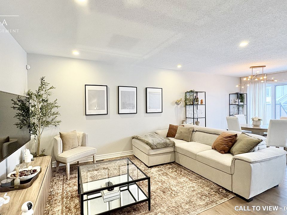 1st image of 320 Balinroan Cres