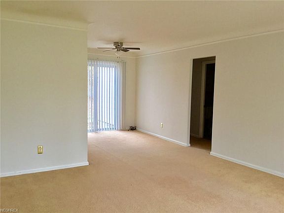 2nd image of 1374 Eastwood Ave