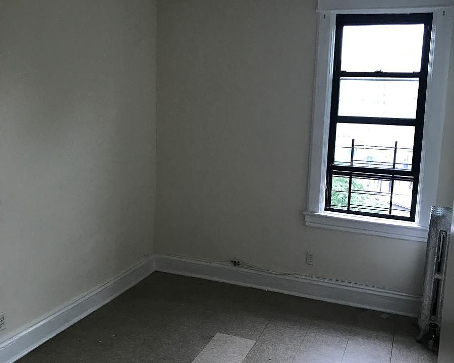 2nd image of 25 Overlook Ter APT 7A