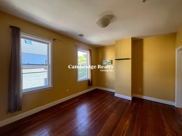 84 Line St, Somerville, MA