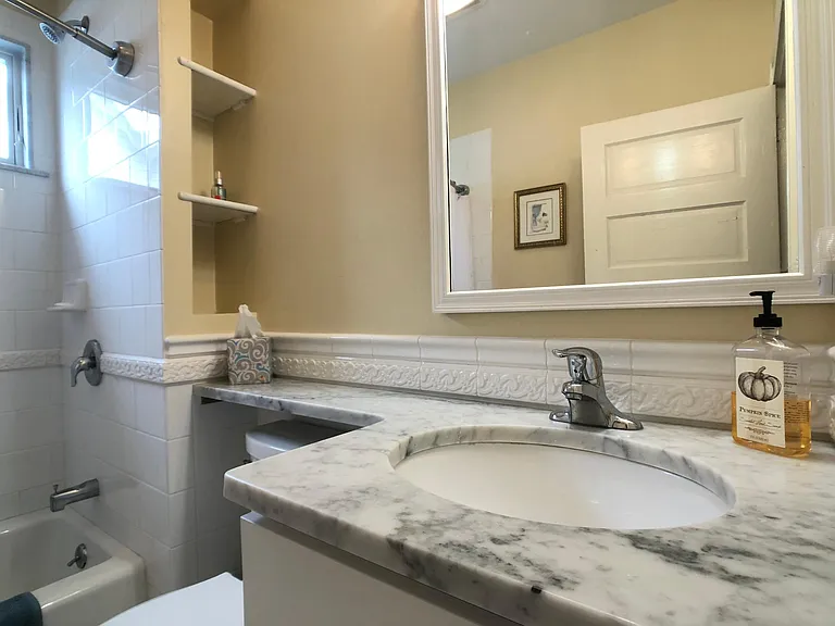 77 Annandale Rd — Photo 10