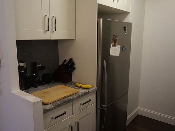 5th image of 301 E 87th St APT 18B