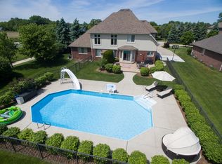 57066 Willow Ridge Blvd, Washington, MI 48094