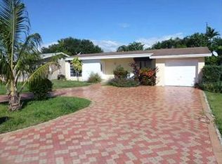 6621 Coconut Dr, Miramar, FL 33023