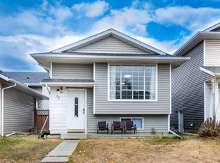 70 S Martindale Blvd NE, Calgary, AB T3J3H3