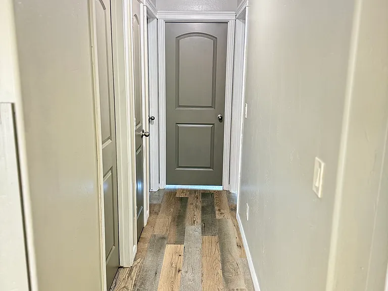 1408 Lauren Ln — Photo 11