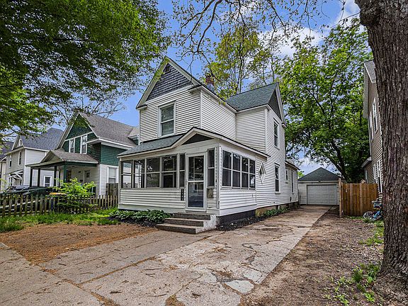 2nd image of 2145 Horton Ave SE