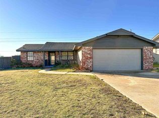 327 SE Brighton Dr, Lawton, OK 73501