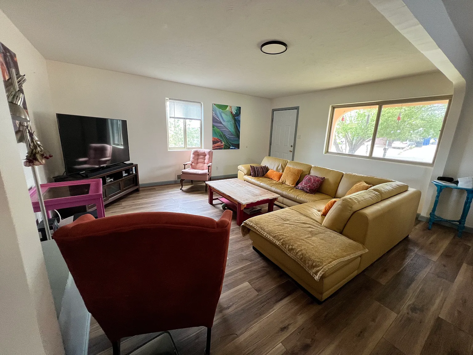 4 bed, 2043 sqft, $2,000 — Photo 4