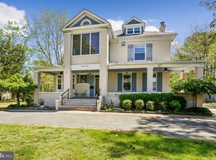 11 S Somerset Ave, Crisfield, MD 21817