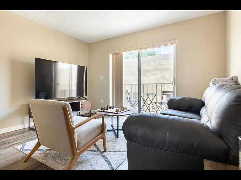 1605 Pennsylvania Ave — Photo 12
