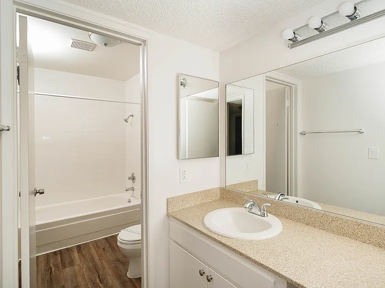 4875 Manzanita Ave #44 — Photo 11