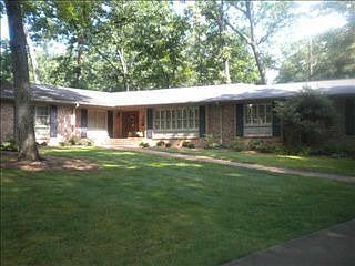 1st image of 4 Bonaventure Dr