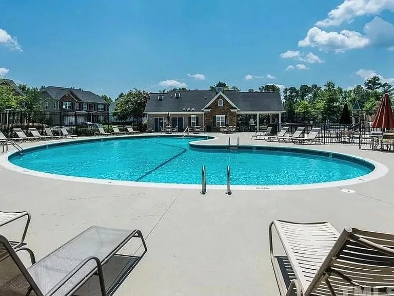 107 Fargale Ln — Photo 12