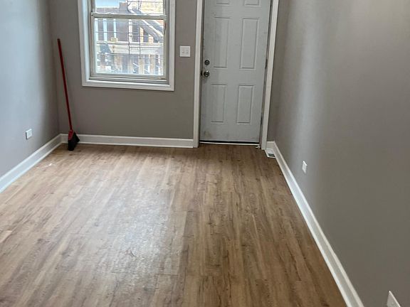 5th image of 617 N Cicero Ave #1
