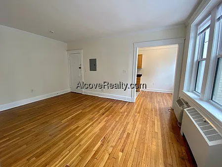 Langdon Sq — Photo 2