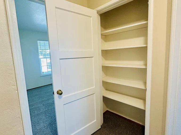 3178 Hillview Ct — Photo 11